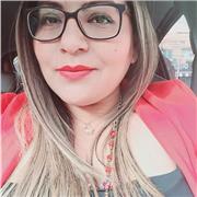 Soy una profesinista disciplinada y empática.
Considero tener las habilidades y aptitudes para enseñar e instruir en el aula presencial o en línea, me gusta y me apasiona compartir mis conocimientos